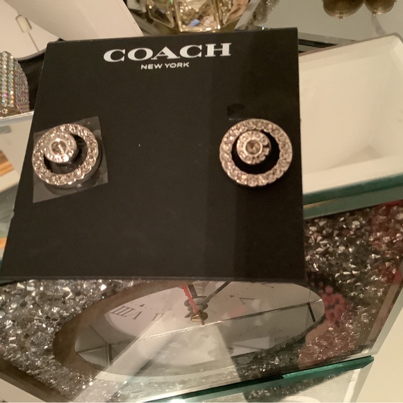 Beautiful coach sterling silver earrings - Picture 2 of 4